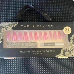 Paris Hilton Nails set with glue